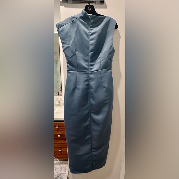 ELLIATT Coralie Maxi Gown in Blue - Picture 5 of 6